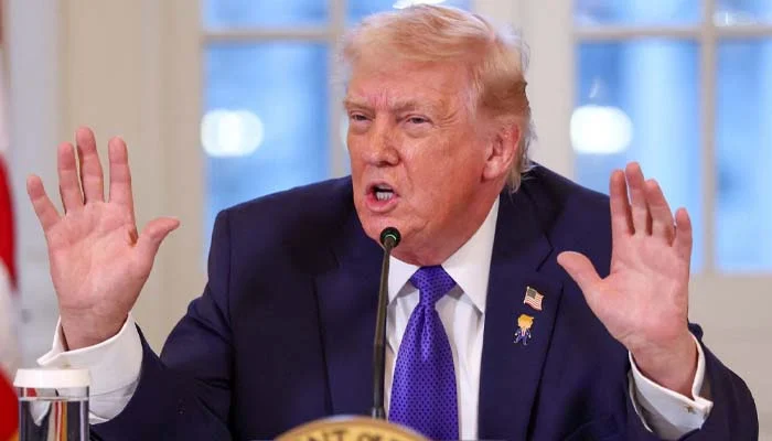 Donald Trump Issues Warning on Greenland