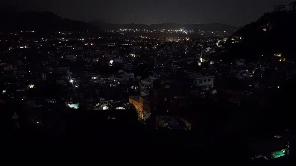 Uttar Pradesh to Observe 10-Minute Blackout Across All 75 Districts as Part of Mock Drill