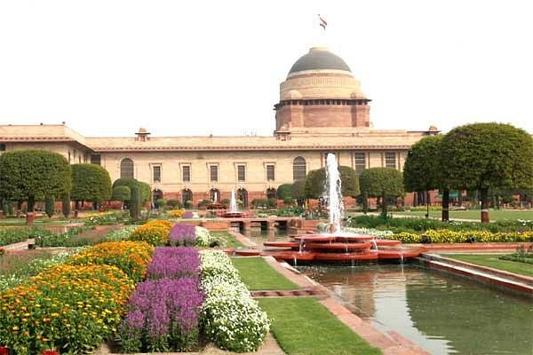 Planning to Visit Rashtrapati Bhavan? Know How to Book Tickets and Entry Details